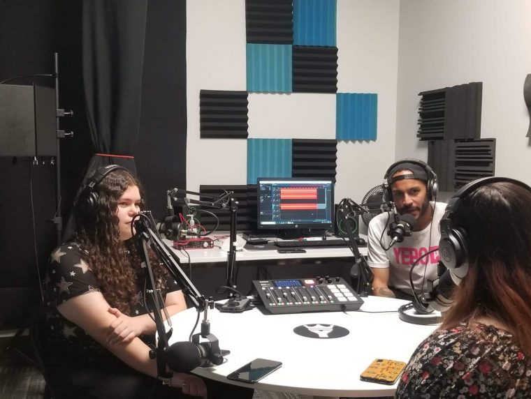 Pic Podcast Studio Pic Podcast Studio